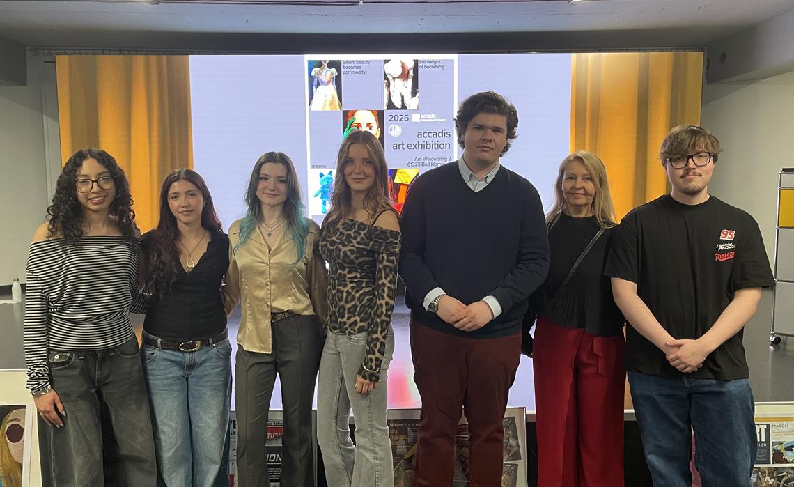 Zwischen Identität, Veränderung & Ausdruck: Kunstausstellung im Fach Visual Arts
